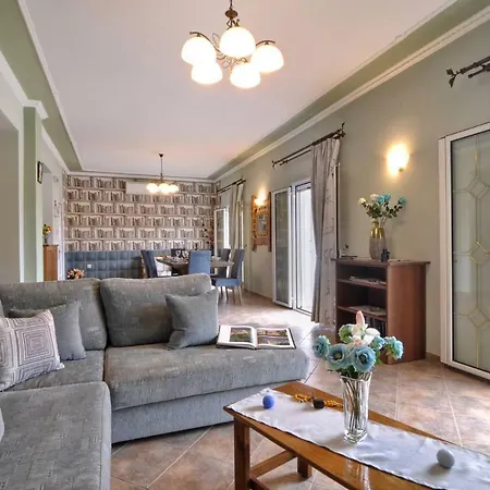 Angela Pool Apartman